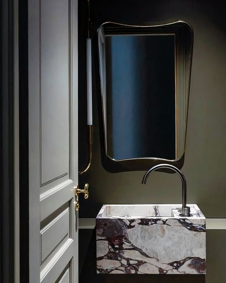 Золотое зеркало в раме “Кейн”