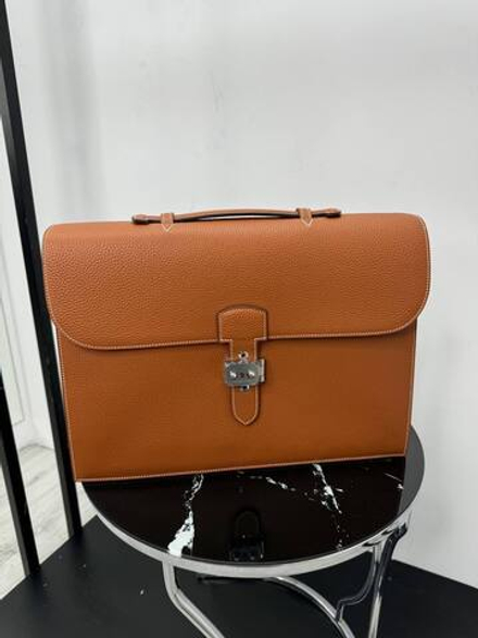 Портфель Hermes