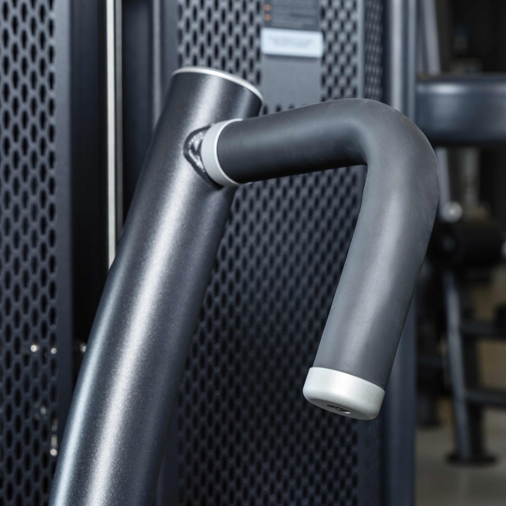 E7008 Жим от груди вертикальный. Стек 135 кг