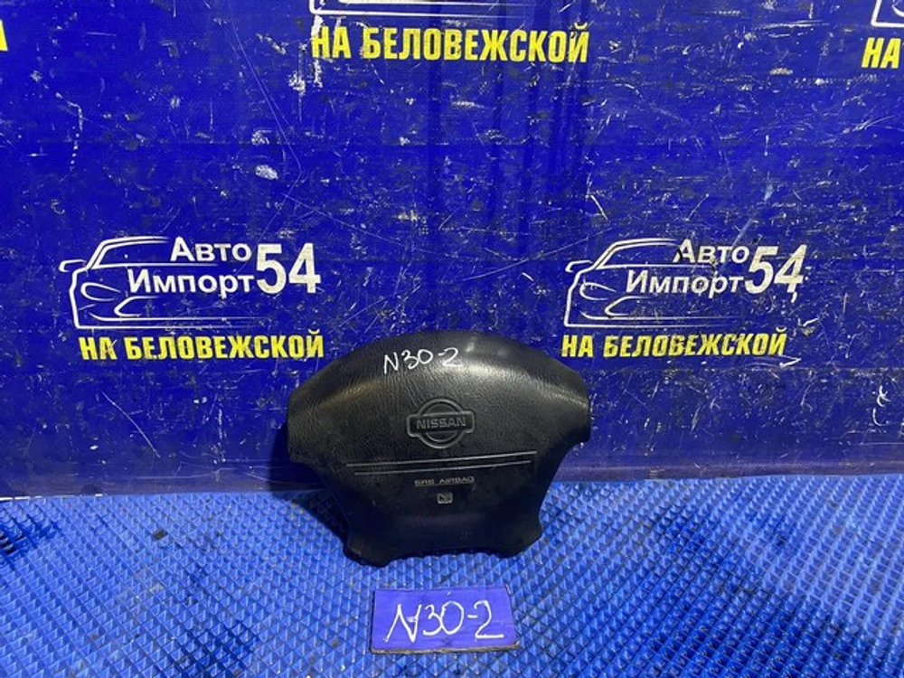 Подушка безопасности водительская NISSAN R'NESSA 1997