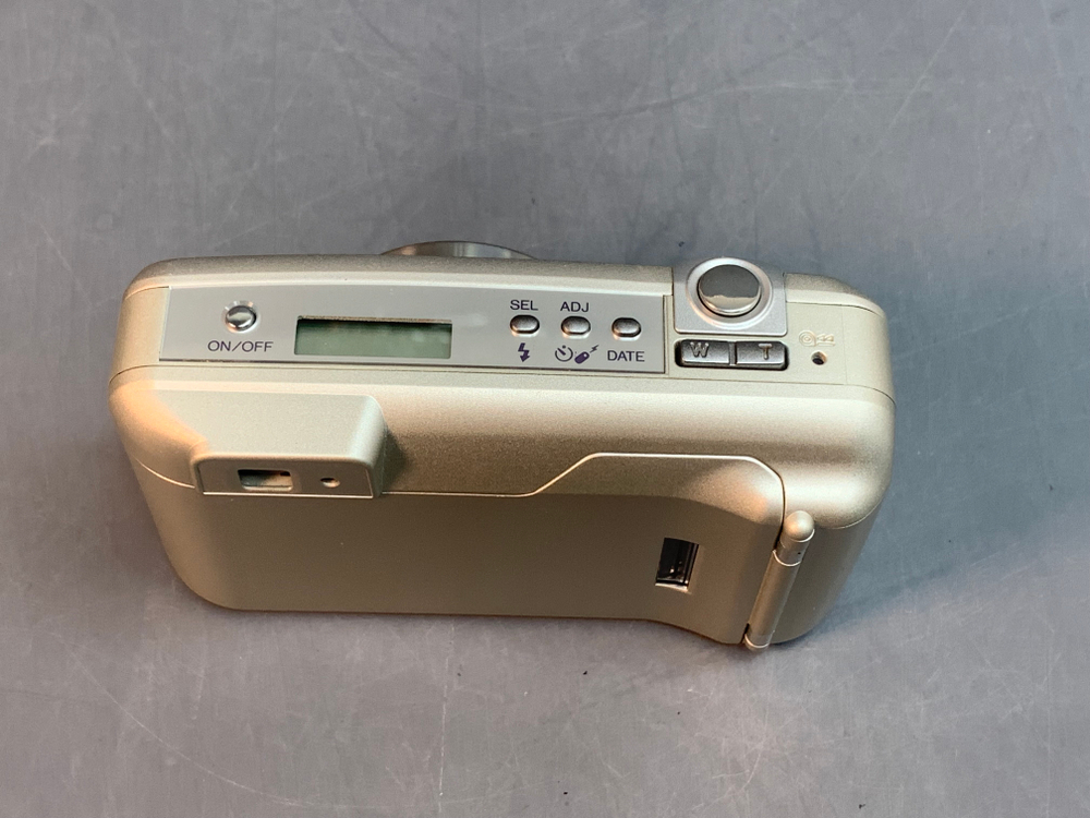 Minolta Zoom 130c Date