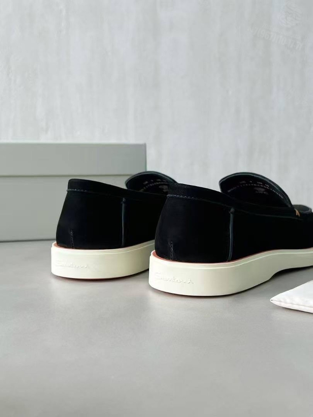 Лоферы Santoni