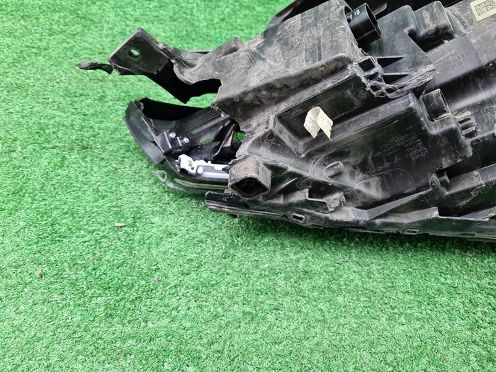 Битая Фара правая Kia K5 (2019-2023) LED