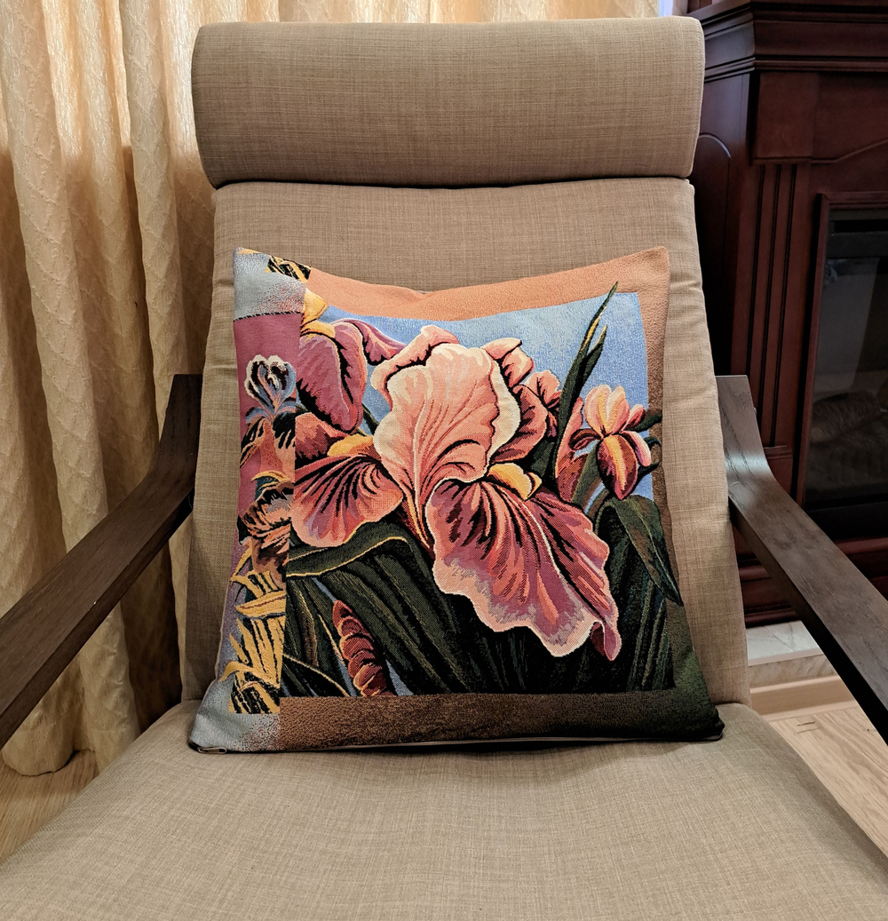 Декоративный гобеленовый чехол для интерьерной подушки Ирисы 38*38