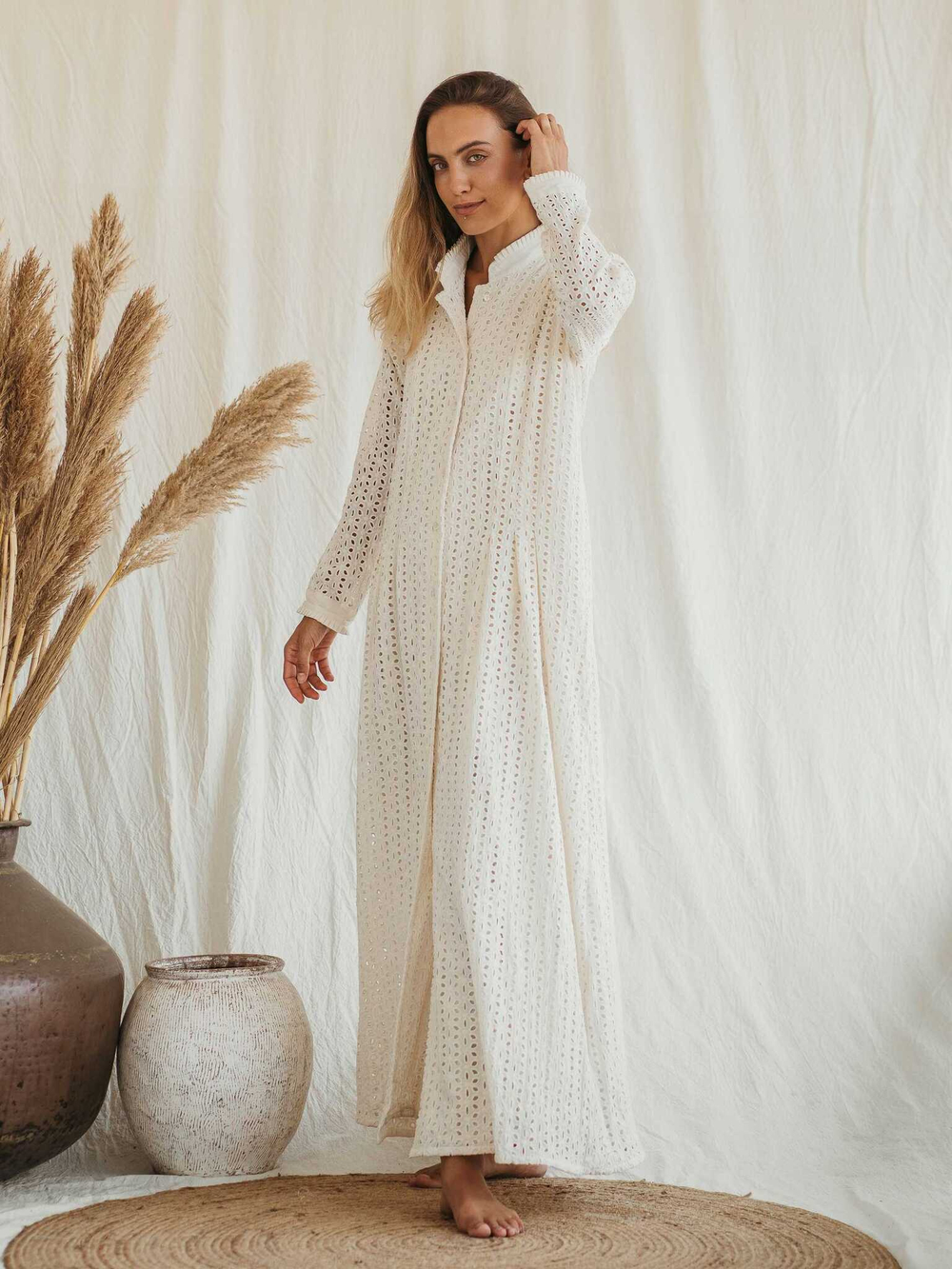 Платье макси из прошвы (белое)