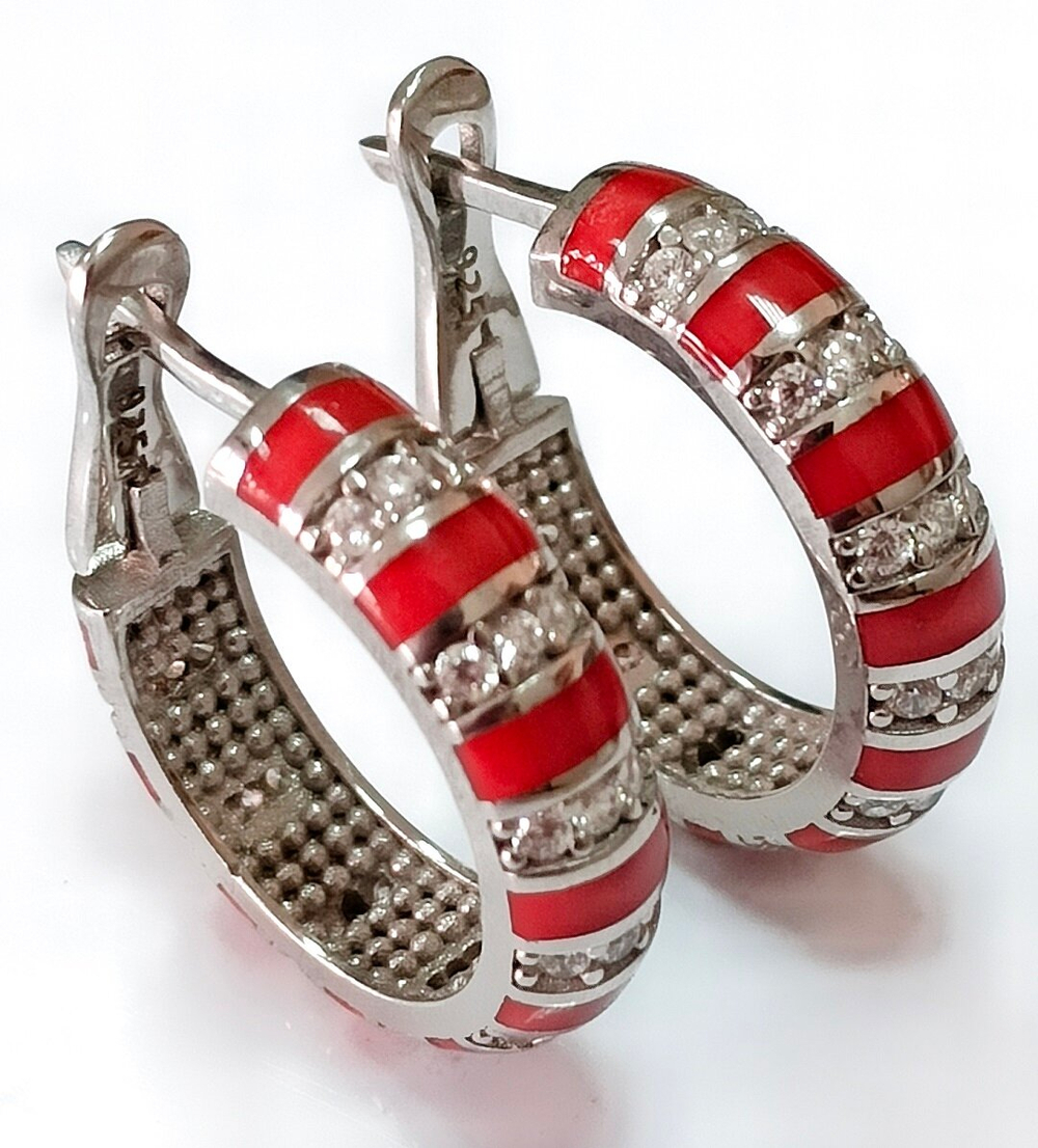 Ювелирные серьги из серебра с эмалью