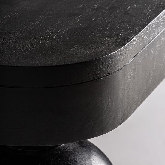 Обеденный стол Zeniva