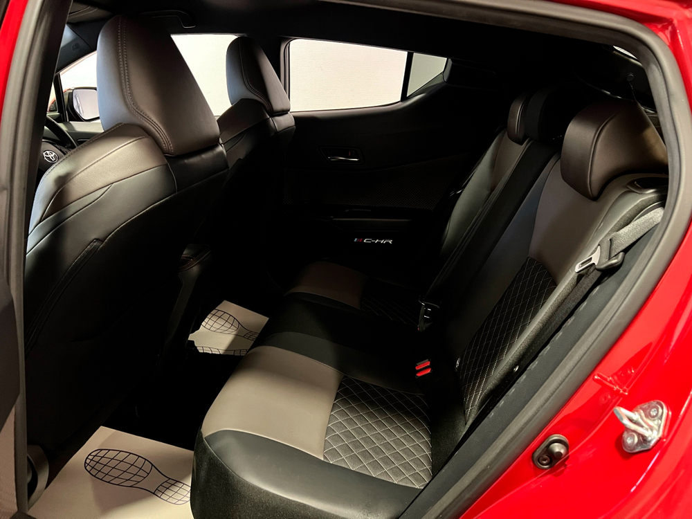 Toyota C-HR, 2020 год
