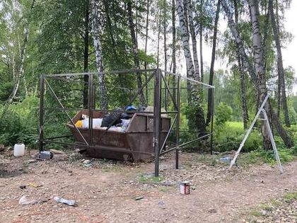 В Юго-восточной части «Романовского Парка» начались работы по благоустройству контейнерной площадки