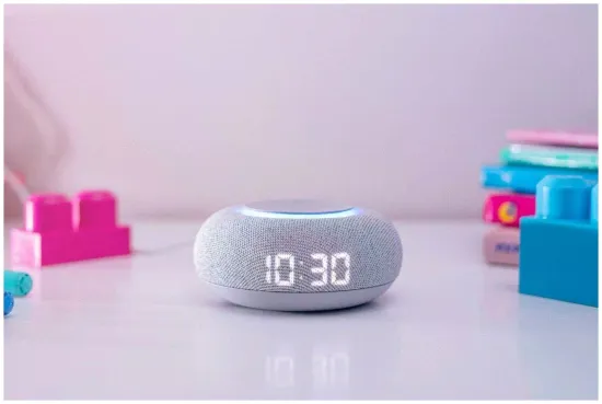 Умная колонка VK Капсула мини (с часами), светлая серая
