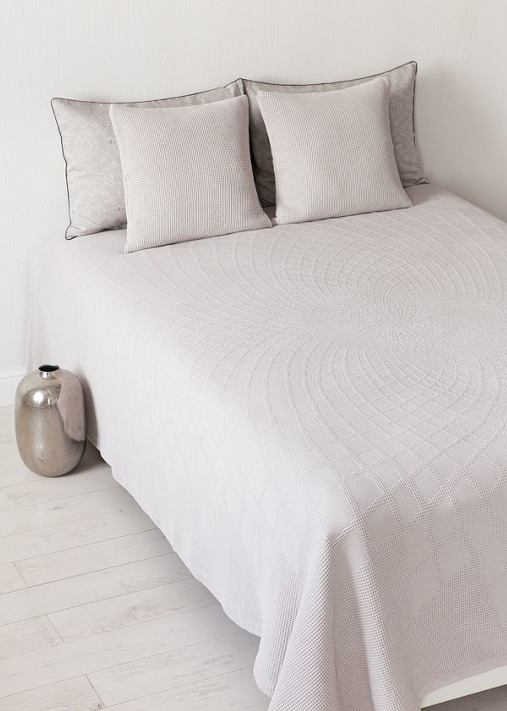 Покрывало 200x220 Luxberry Mistral умбра Португалия