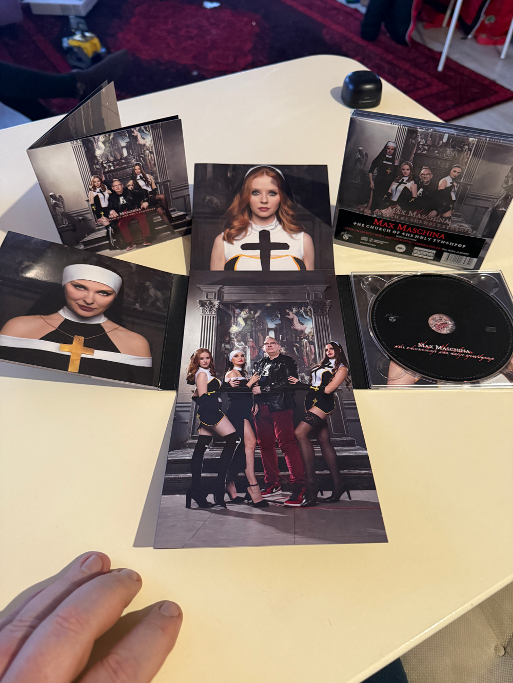 CD: Max Maschina — «The Church Of The Holy Synthpop» (2025)