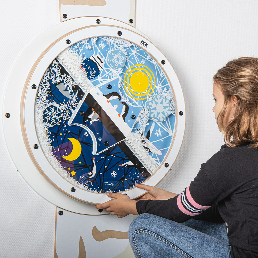 Настенная игра Day and night День и ночь