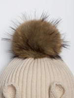 Шапка зимняя с помпоном и ушками для девочки