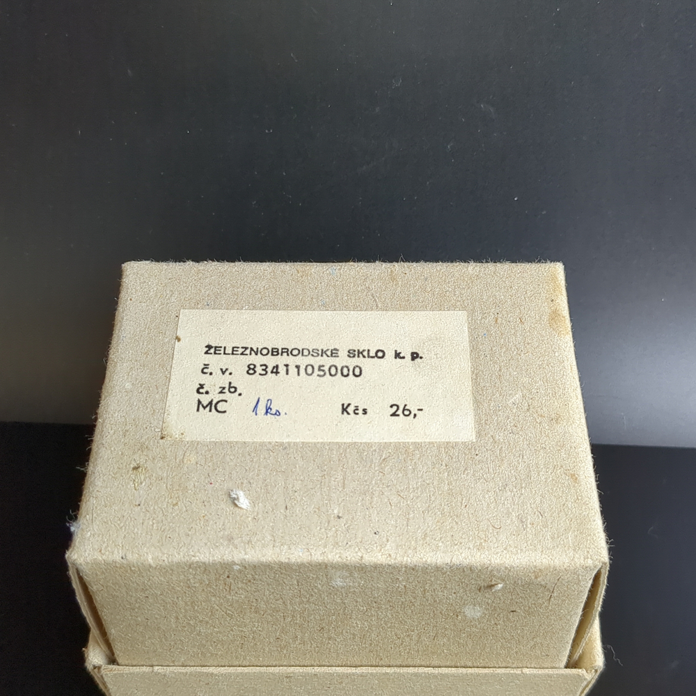 Подсвечник на одноу свечу. Высота 8 см, хрусталь, Чехия, 1970-1990 гг. В оригиальной коробке