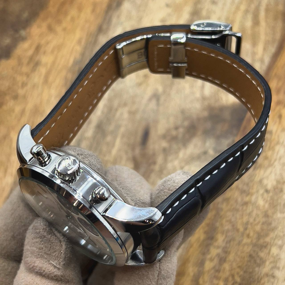 Часы Breitling