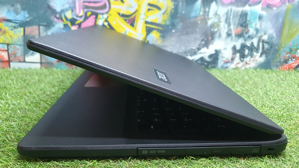 Ноутбук Acer Celeron/8 Gb/HDD 500Gb/ASPIRE ES1-731-C2WU NX.MZSER.002/Windows 10