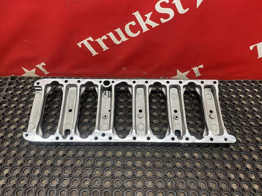 Плита двигателя