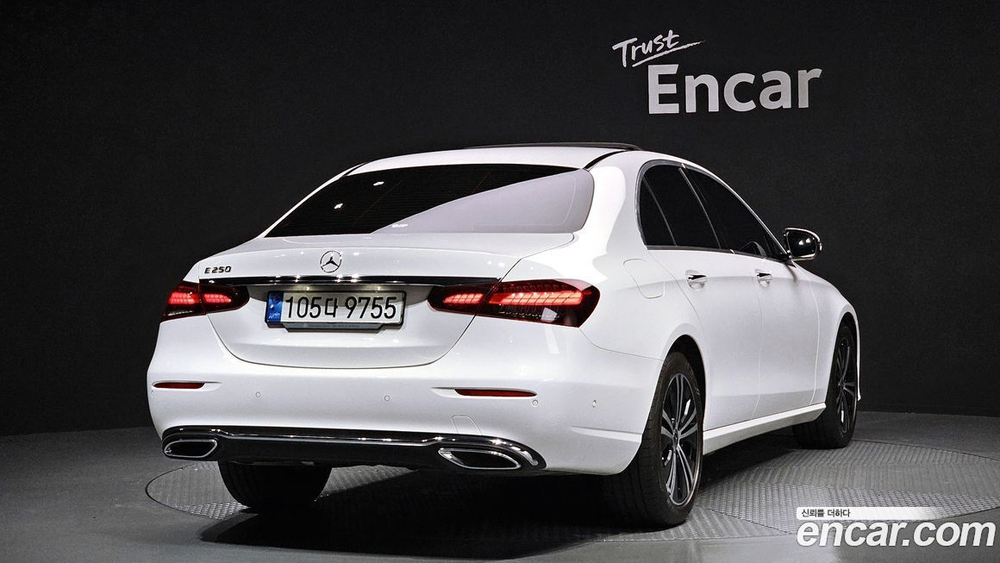 Mercedes-Benz E-Class W213 E250 Avangarde (12.2020)