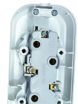 Колодка розеточная Makel 6 гнезд с заземлением 16А 3600Вт белая MGP 181