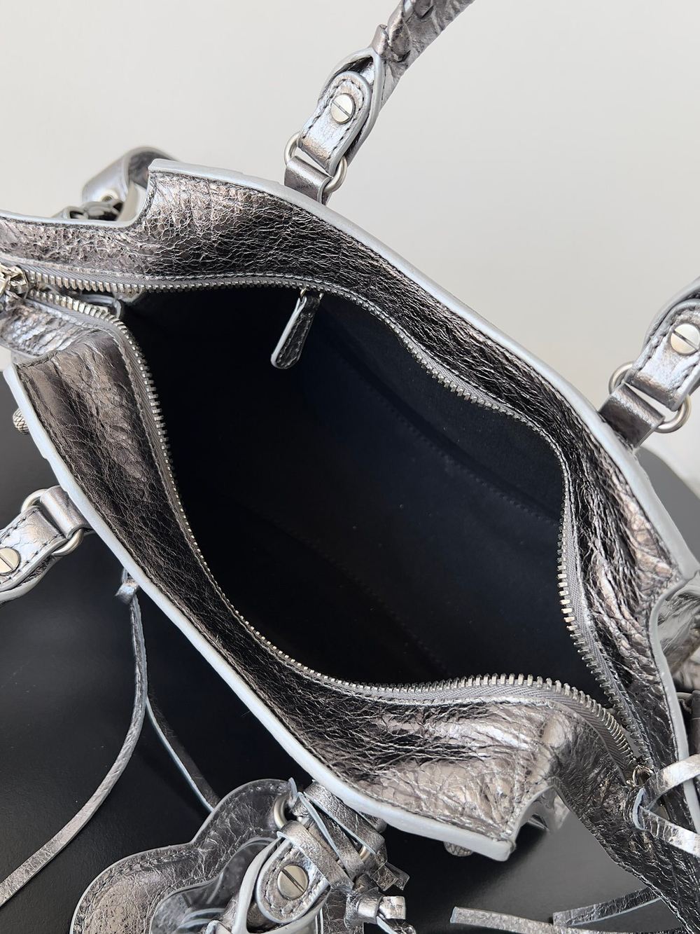 Balenciaga Neo Cagole City Small Bag 26 cm