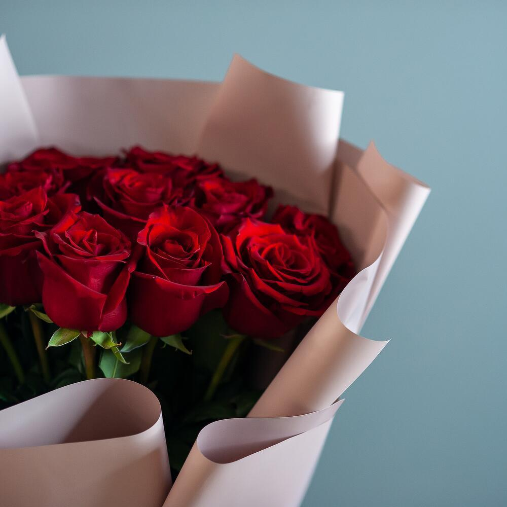 Букет из 11 красных роз Эквадор премиум упаковке
