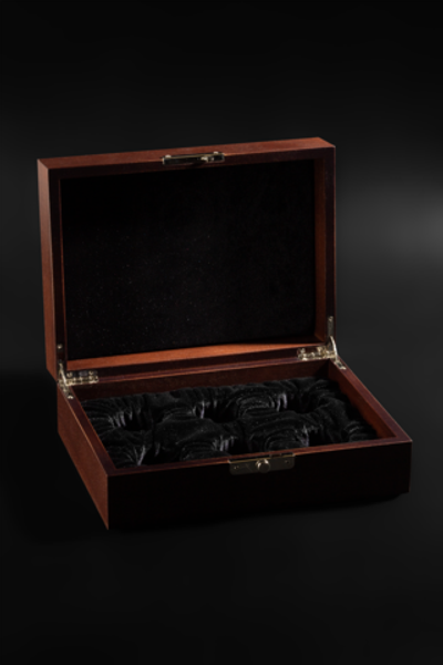 Футляр из ореха. Для шести стопок. (Без стопок!)