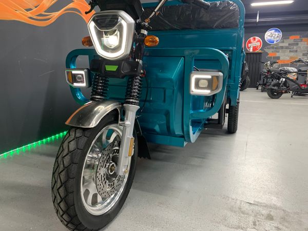 Грузовой электрический трицикл IKINGI CARGO MAX Q30 3000W (72V/45Ah) - Бирюзовый фото №3