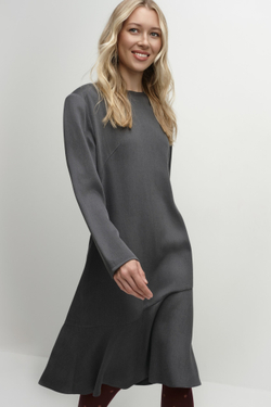 Платье с воланом