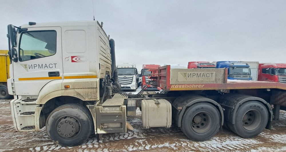 КамАЗ 65206 6x4 Седельный тягач 65206-T5 (Дизельный, 12,0 л, 428 л.с., МТ)