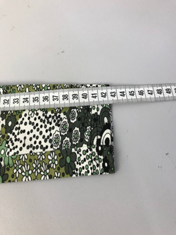 Футболка красивой расцветки 40/42 размер