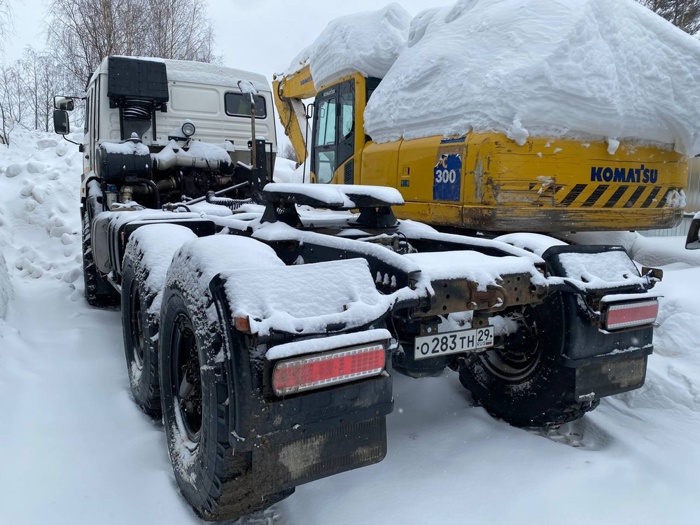 КамАЗ 53504 6x6 Седельный тягач 53504-50 (Дизельный, 11,8 л, 300 л.с., МТ)
