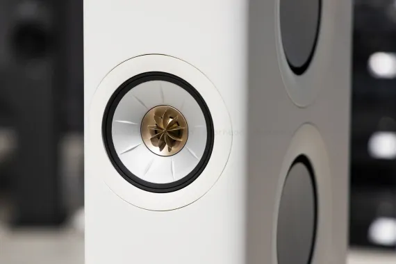 KEF LS60 Wireless Mineral White
