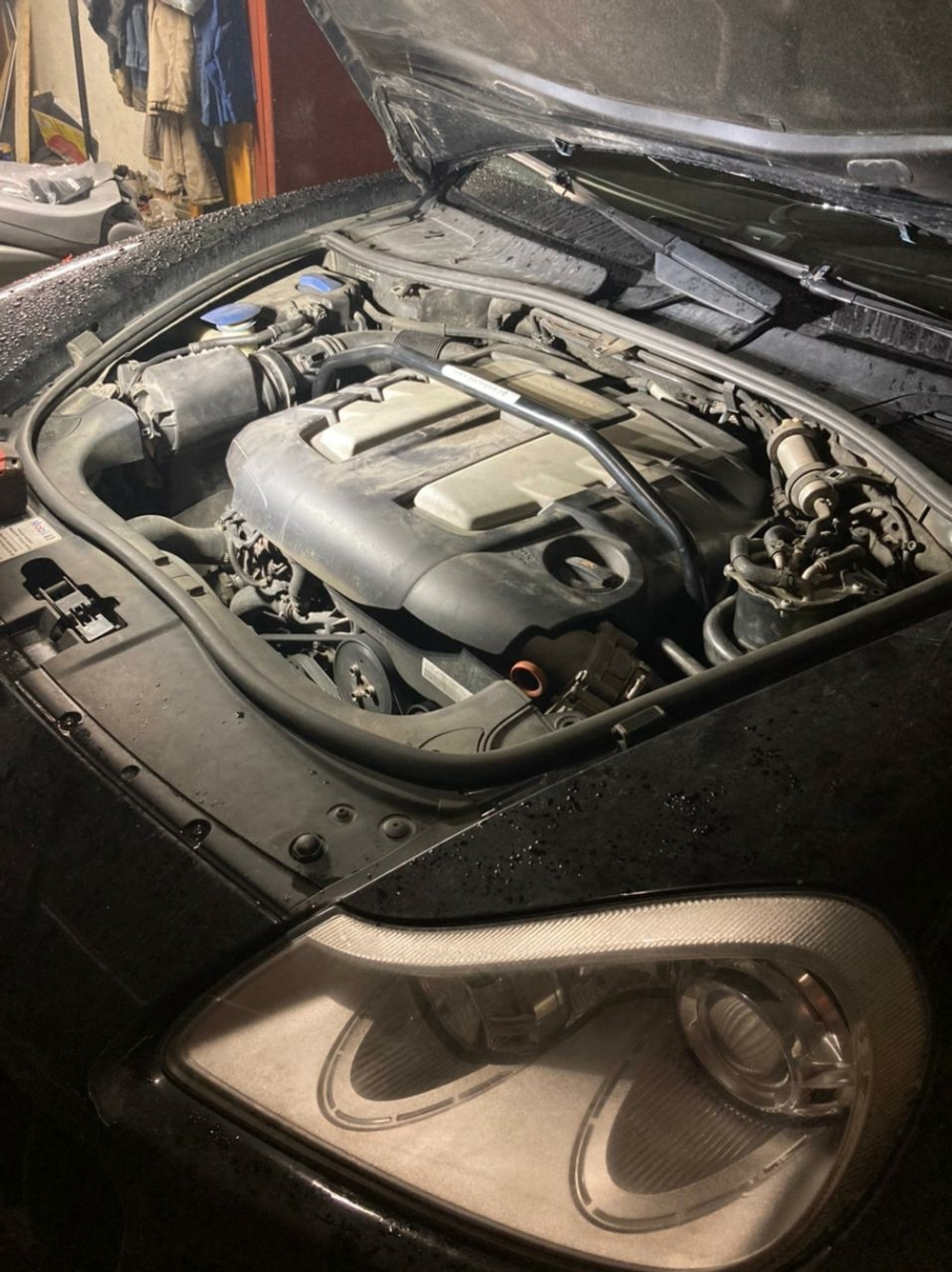 Распорка передняя верхняя (цельная) Volkswagen Touareg 1 (GP) и Porsche Cayenne (955/957) (ПОД ЗАКАЗ)