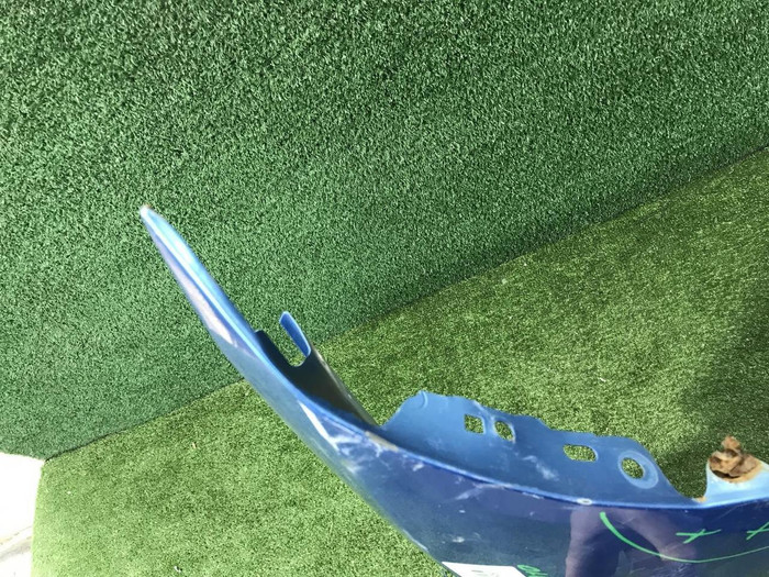 Крыло переднее правое Renault Megane 3 (2008-2016)