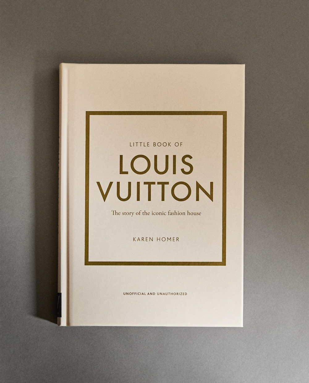 The Little Book of Louis Vuitton. Иллюстрированная книга о модном доме Louis Vuitton (на английском языке)