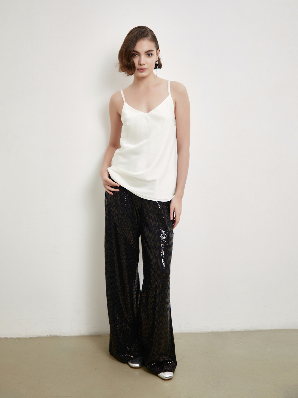 Топ Ease White