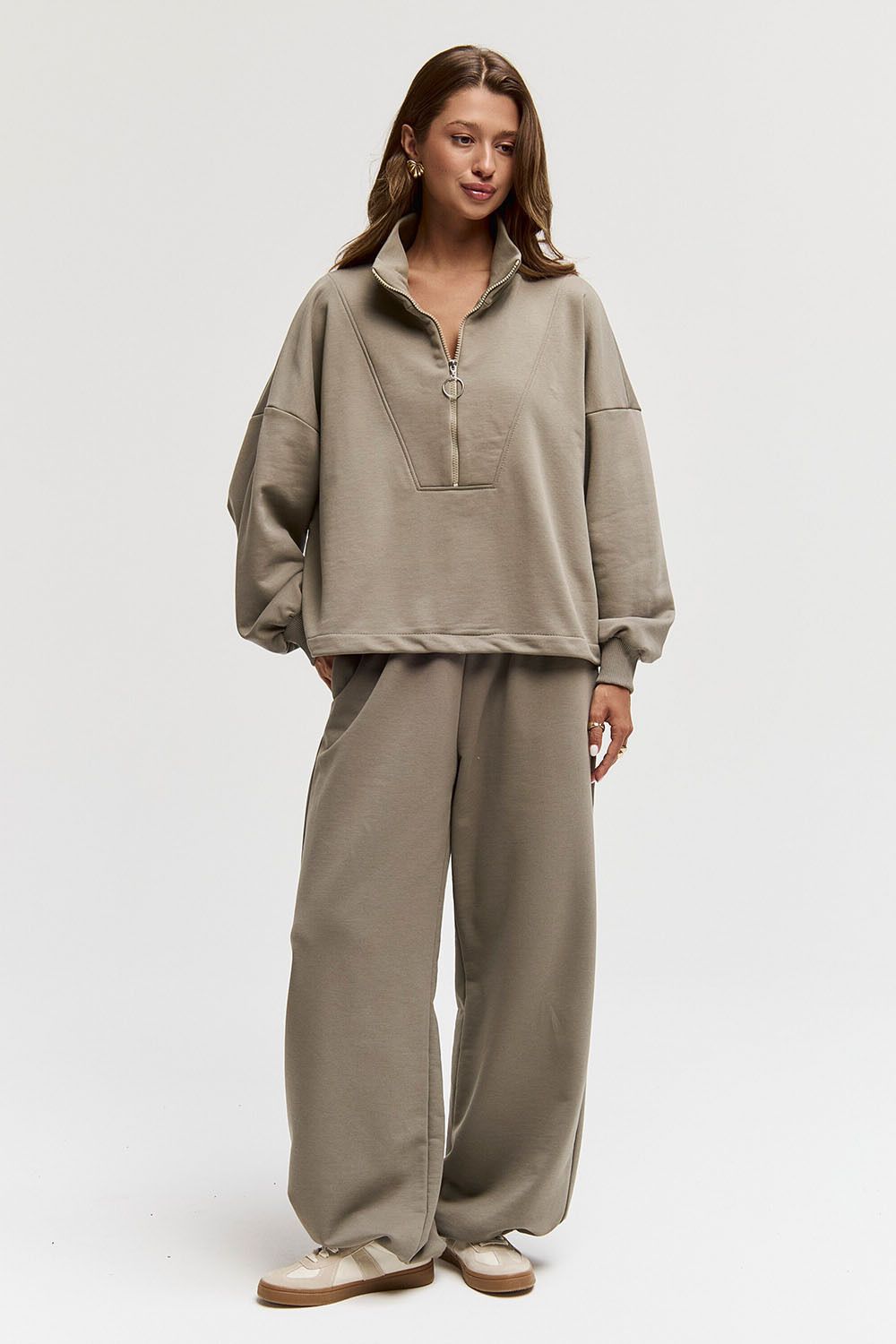 Олимпийка на молнии цвета хаки