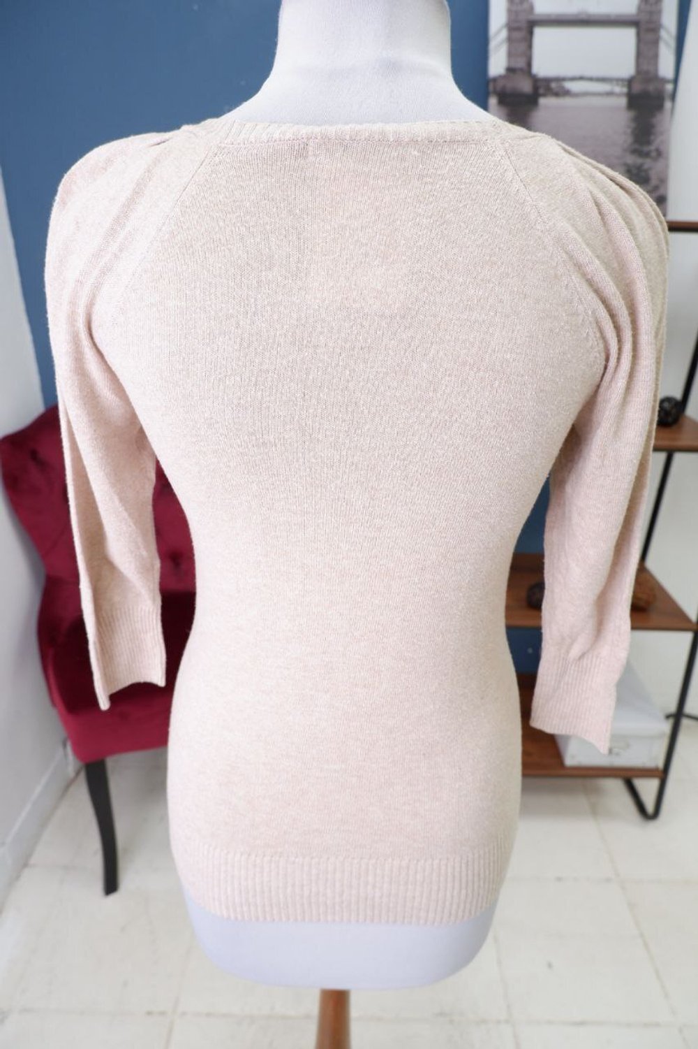 Джемпер Ostin светлый 42 размер