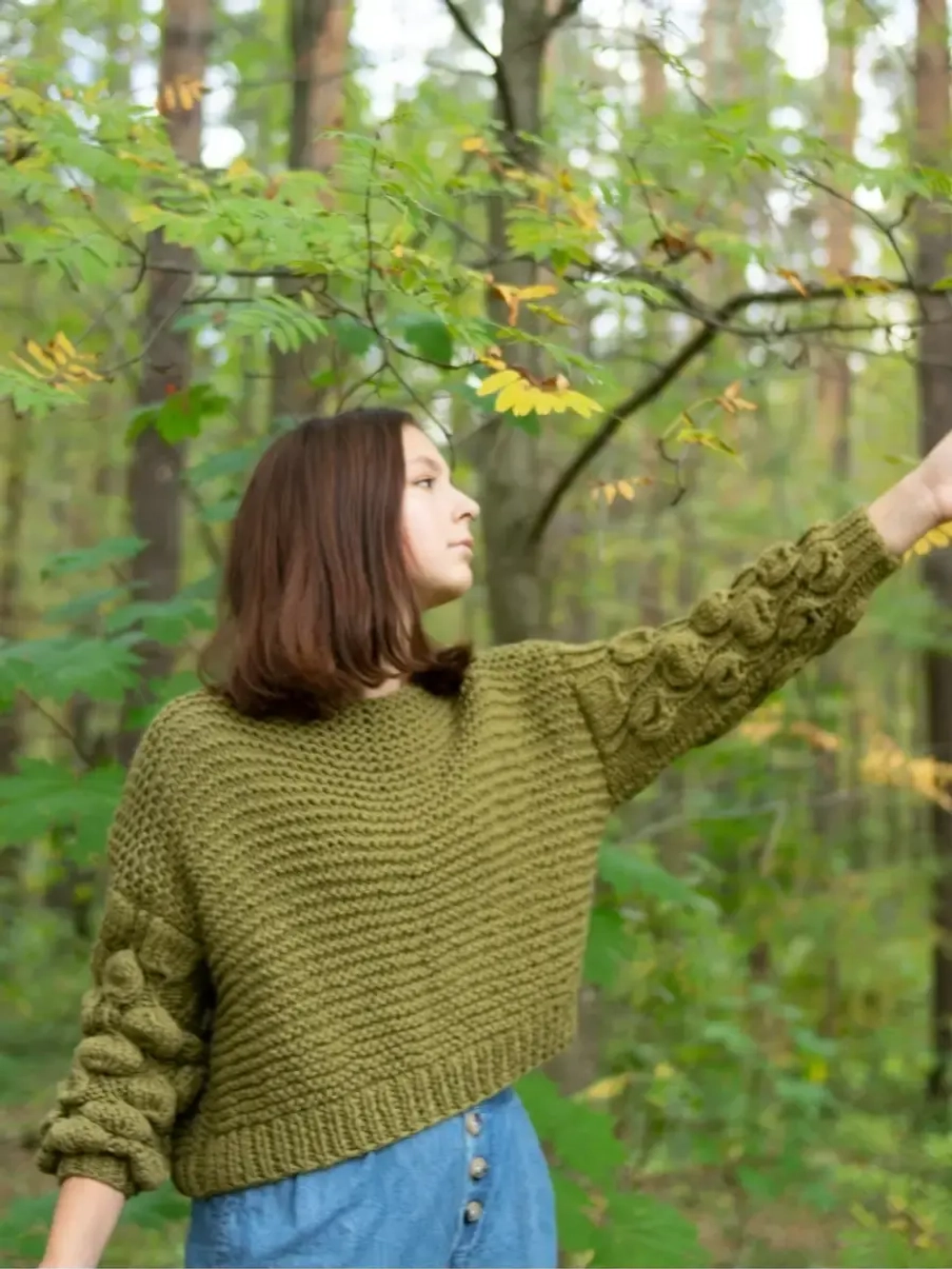 Свитер с объемными рукавами