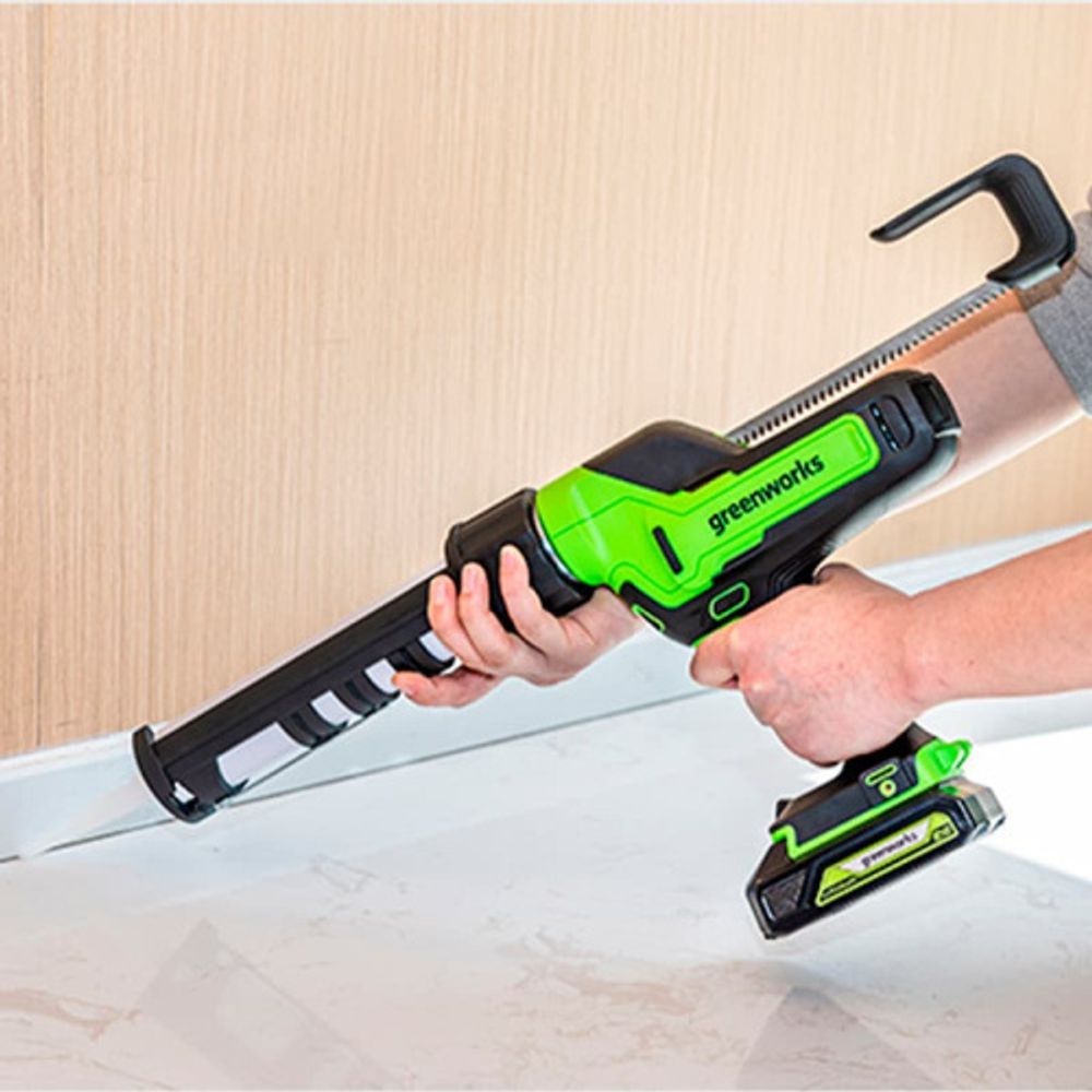 Пистолет для герметиков акк. Greenworks G24CAU, 24V, макс 310 мл, 1400–2900Н,1-10 мм/с, c 1хАКБ 2Ач и ЗУ (3501707UA)