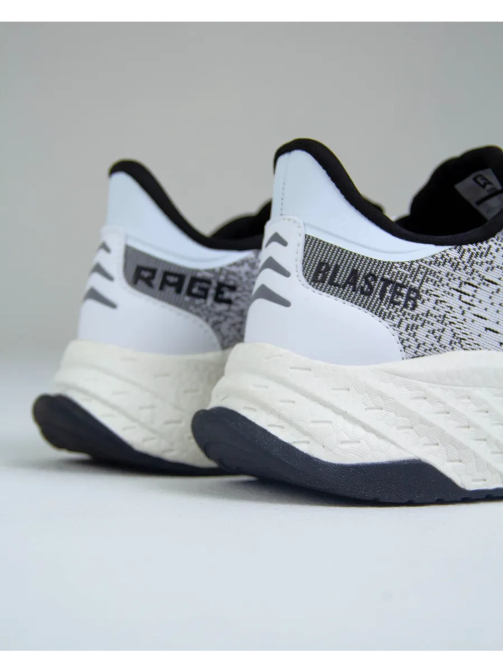 Кроссовки Rage Blaster с сетчатой поверхностью