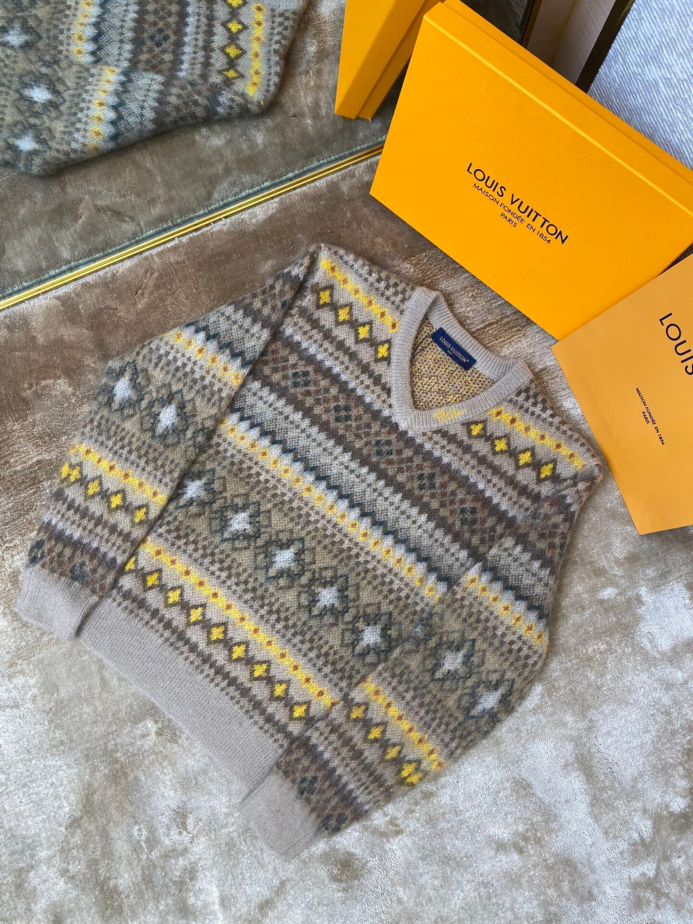 Louis Vuitton Sweatshirt
