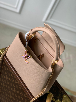 Louis Vuitton Capucines BB
