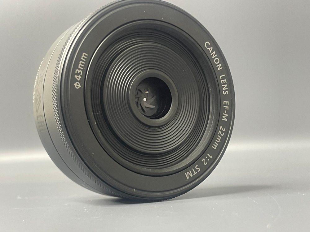 Canon EF-M 22mm 2 STM
