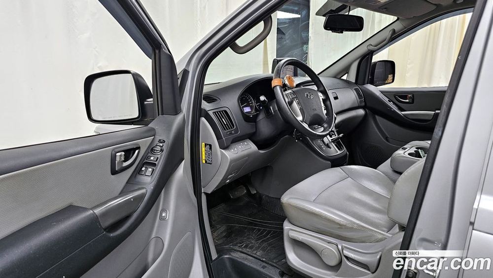 Hyundai The New Grand Starex Van 3-х местный (06.2020)