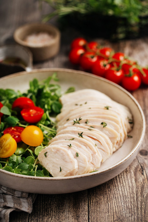 Куриная грудка в травах