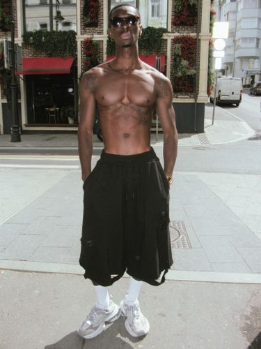 Черные хлопковые шорты NORMIE с перфорацией