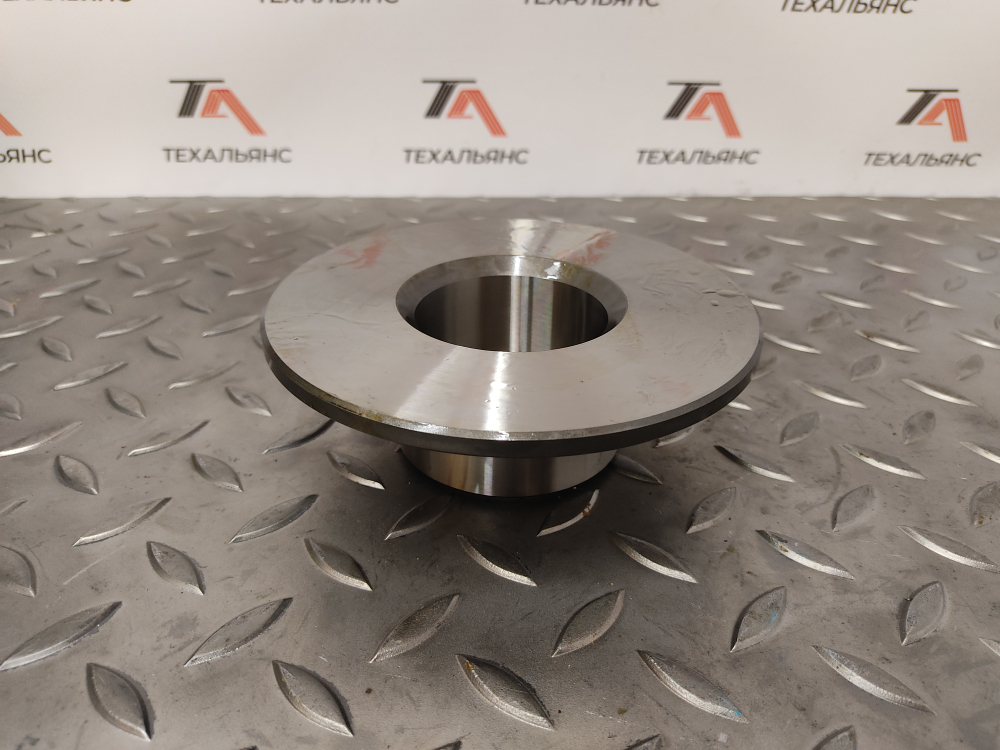 Втулка 561-40-41120