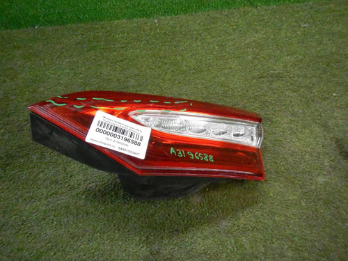 Фонарь правый внутр. Toyota Camry 8 XV70 17-нв LED